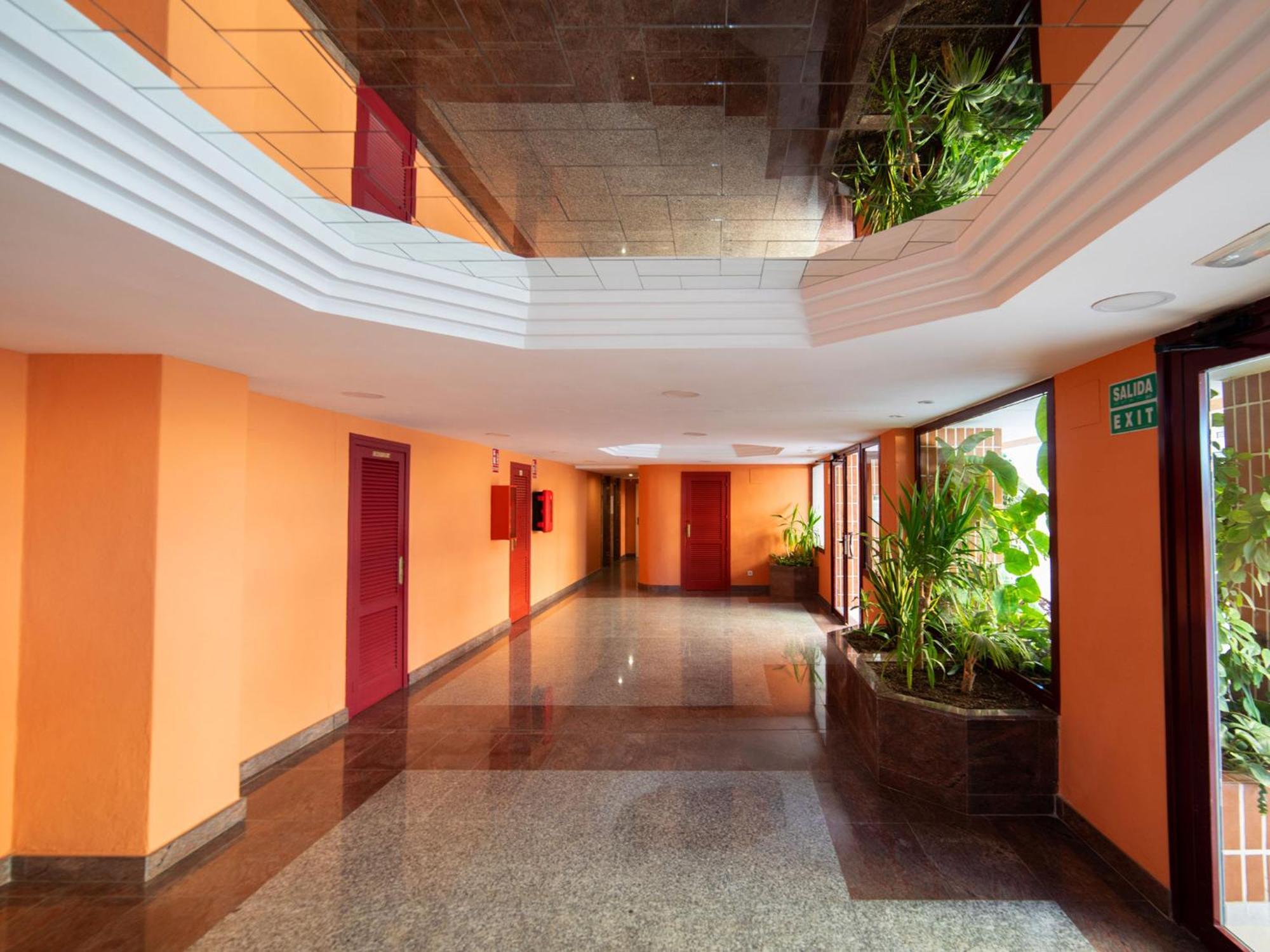 Apartamentos Topacio Unitursa กัลเป ภายนอก รูปภาพ